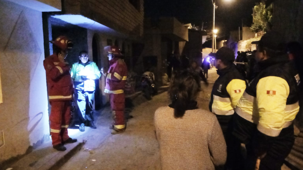 Arequipa: Tres heridos deja explosión en un depósito de pirotécnicos en Mollebaya